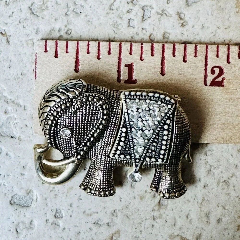 VTG Elephant Brooch‎ Pin 1.75 Inch Gold Tone Textured Clear Rhinestone Trunk Up
